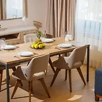 Western Premier Hills Отель 4*
