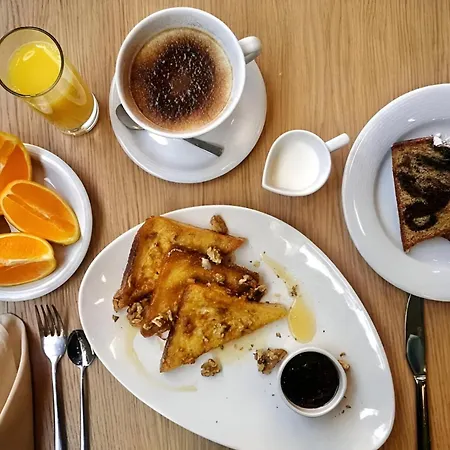 Otel Western Premier Hills