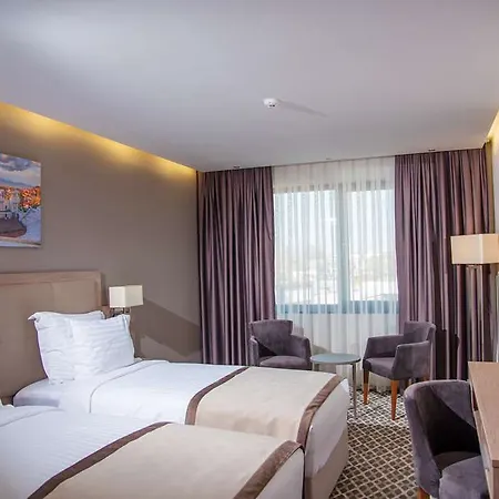 Western Premier Hills Otel Filibe