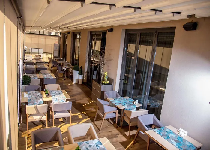 Hotel Western Premier Hills