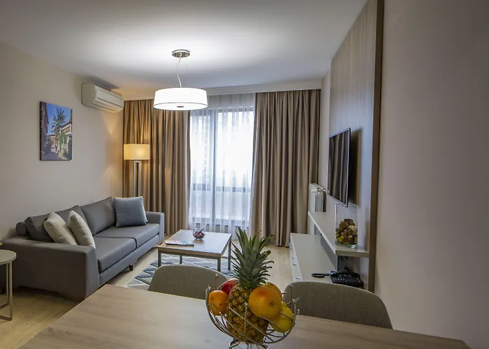 Hotel Western Premier Hills 4*