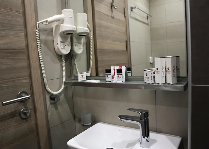 Western Premier Hills 플로브디프